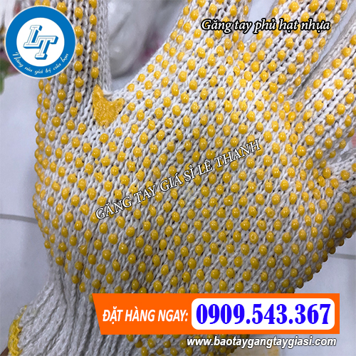 Găng tay phủ nhựa