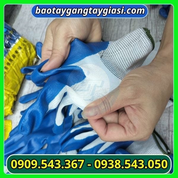 Găng tay cao su phủ sơn giá rẻ Găng tay cao su phủ sơn siêu bền