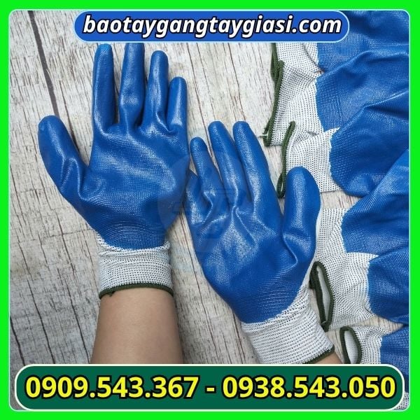 Găng tay cao su phủ sơn màu xanh Găng tay cao su phủ sơn siêu bền