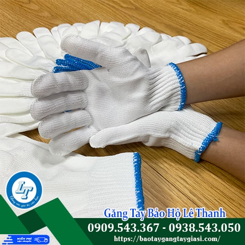 Găng tay poly bề mặt mềm mịn