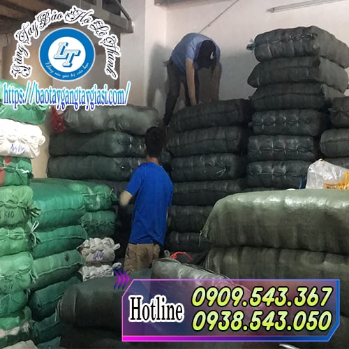 Găng tay poly sẵn kho đáp ứng nhanh mọi đơn hàng Găng tay poly sẵn kho đáp ứng nhanh mọi đơn hàng