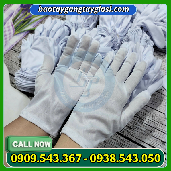 Găng tay T9 ôm sát tạo độ linh hoạt khi đeo Găng tay T9 ôm sát tạo độ linh hoạt