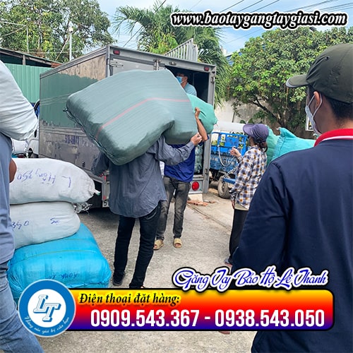 Giao găng tay bảo hộ phủ sơn đen