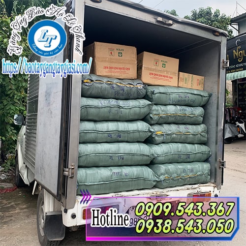 Giao găng tay len đủ trọng lượng