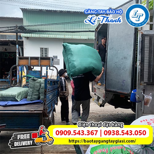 Giao hàng tận nơi găng tay len phủ hạt nhựa cam tại TPHCM Giao hàng tận nơi găng tay len phủ hạt nhựa cam tại TPHCM