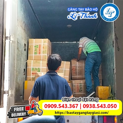 Giao nhanh toàn quốc miễn phí giao cho khách tại TPHCM Giao nhanh toàn quốc miễn phí giao cho khách tại TPHCM