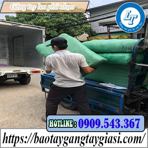 Gợi ý mua găng tay len phủ nhựa