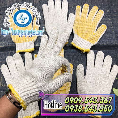 Sợi len dày dặn ôm chắc tay