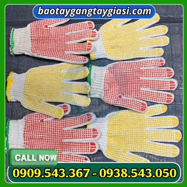 GĂNG TAY LEN PHỦ HẠT NHỰA
