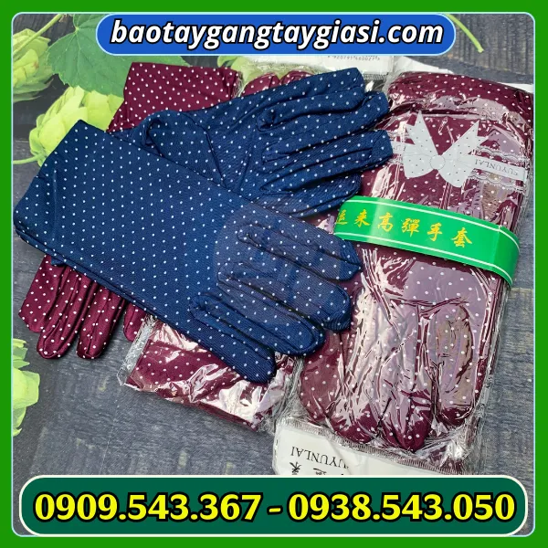 GĂNG TAY THỜI TRANG CHẤM BI