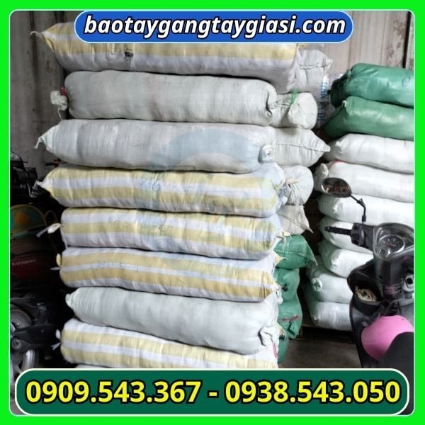 Kho găng tay len poly