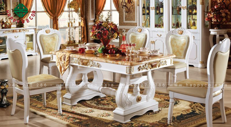 Bàn ăn hình vuông