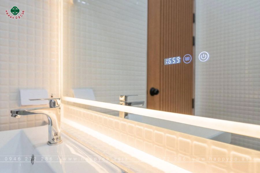 Phòng tắm sang trọng với sư kết hợp giữa gỗ và gạch men Phòng tắm sang trọng với sư kết hợp giữa gỗ và gạch men