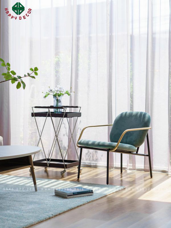 Sử dụng rèm để tạo cảm giác dễ chịu và chắn nắng hè oi bức