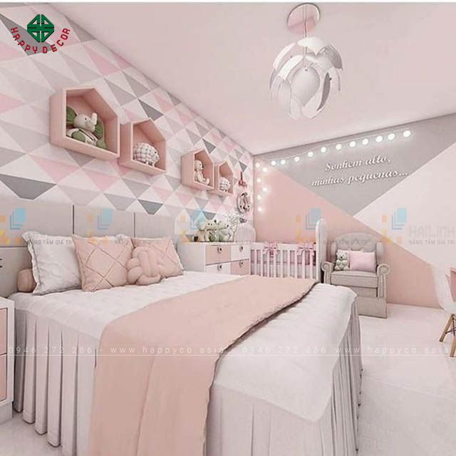 Gạch ốp tường phòng ngủ bé gái với tông màu sáng