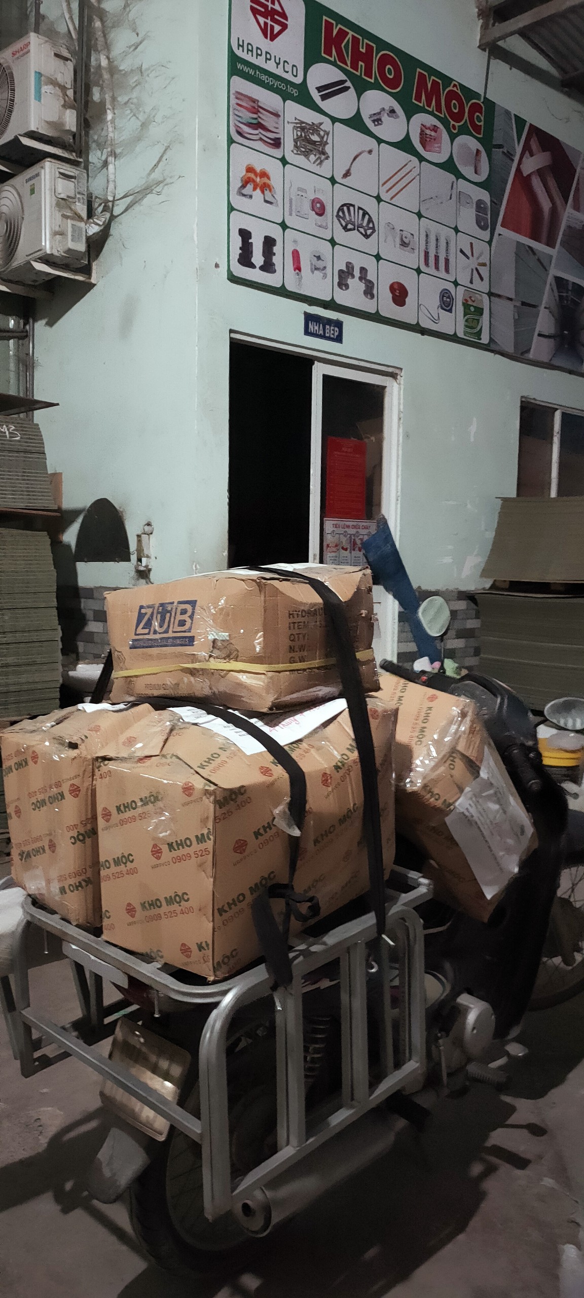 Phụ kiện ngành gỗ