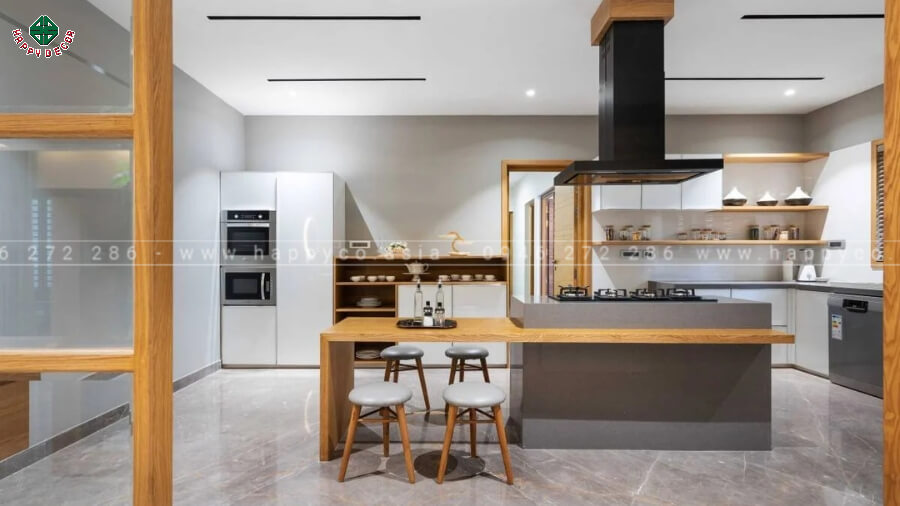 Căn bếp được trang bị đầy đủ các thiết bị hiện đại Căn bếp được trang bị đầy đủ các thiết bị hiện đại