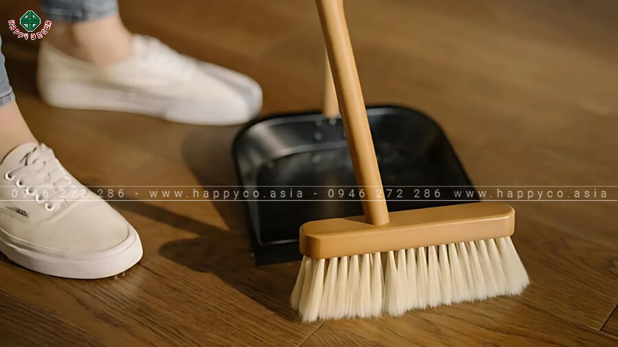 Dọn dẹp là bước đầu tiên để decor phòng ngủ tối giản Dọn dẹp là bước đầu tiên để decor phòng ngủ tối giản