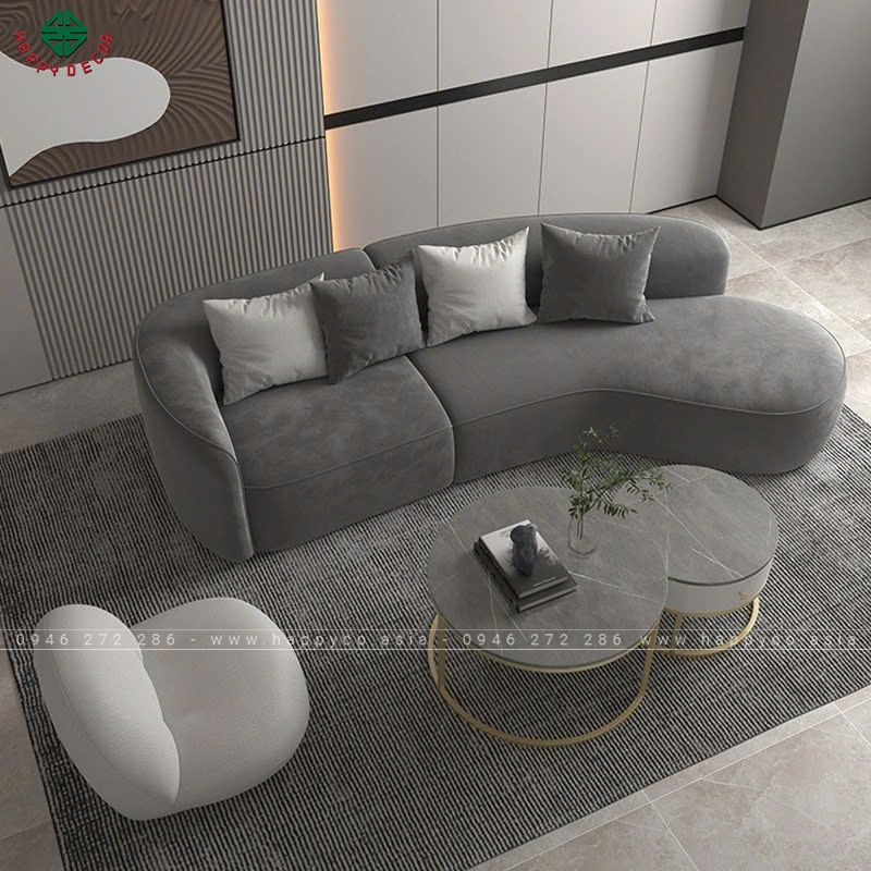Mẫu phòng khách này sử dụng sofa màu vàng nhạt kết hợp với bàn trà gỗ sáng màu