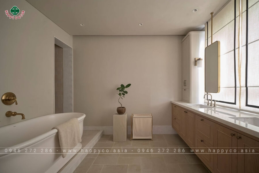 Ngâm mình trong bồn tắm sau một ngày dài mệt mỏi Ngâm mình trong bồn tắm sau một ngày dài mệt mỏi