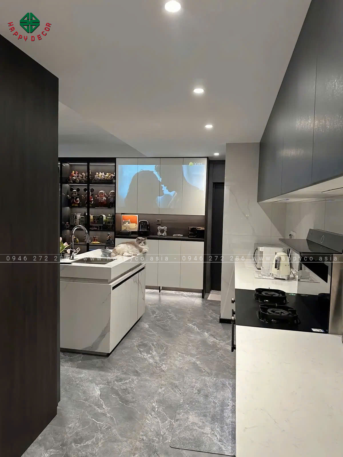 Chúng tôi chú trọng sử dụng các gam màu trung tính như trắng, xám và đen