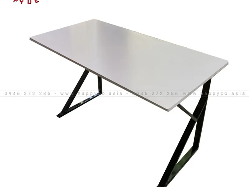 Bàn chữ K trắng