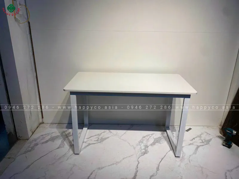 Bàn giám đốc ván công nghiệp hiện đại BGD6816