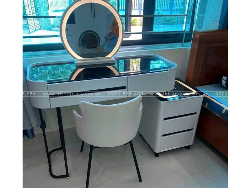 BÀN TRANG ĐIỂM GỖ MDF BỌC NHỰA TN05