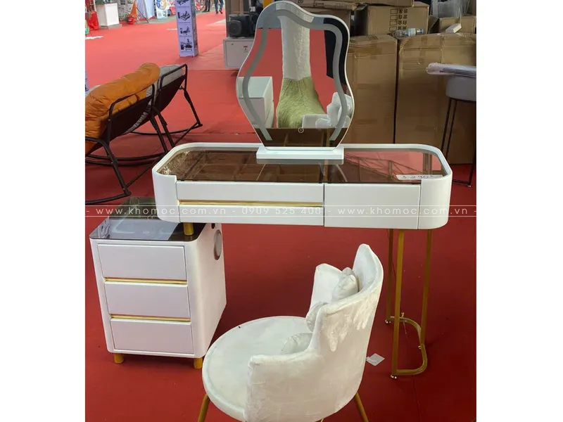 BÀN TRANG ĐIỂM GỖ MDF BỌC NHỰA TN05