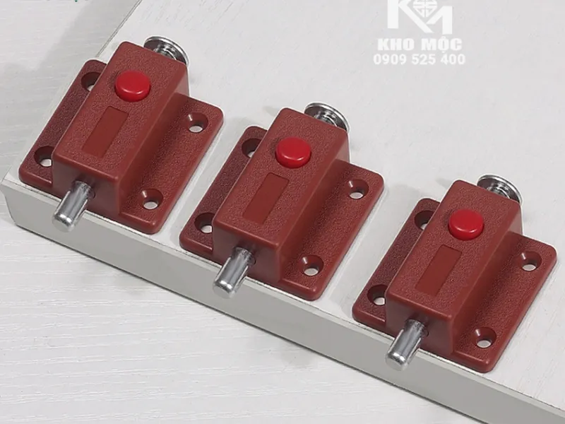 Chốt Cửa Nhựa Nâu ( Chốt Nhựa Cao)