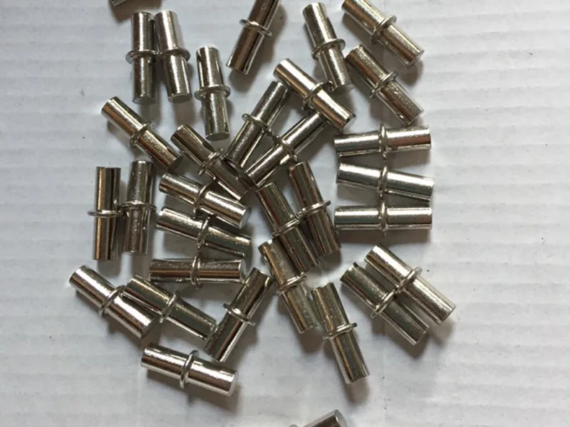 Chốt sắt 02