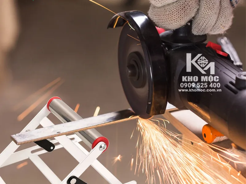 Đế cưa đa năng di động, có thể điều chỉnh độ cao 