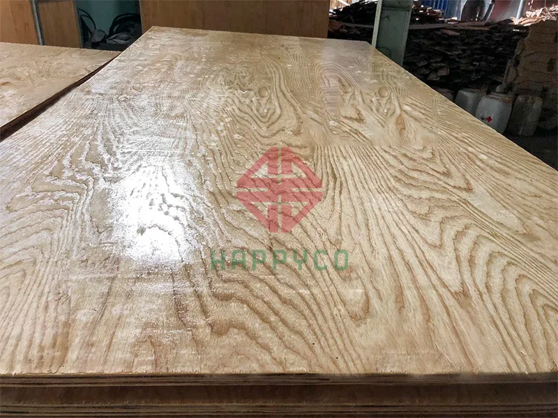 Ván ép phủ keo trong 01