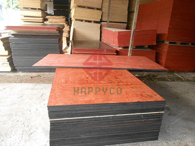 Ván ép phủ keo trong 03