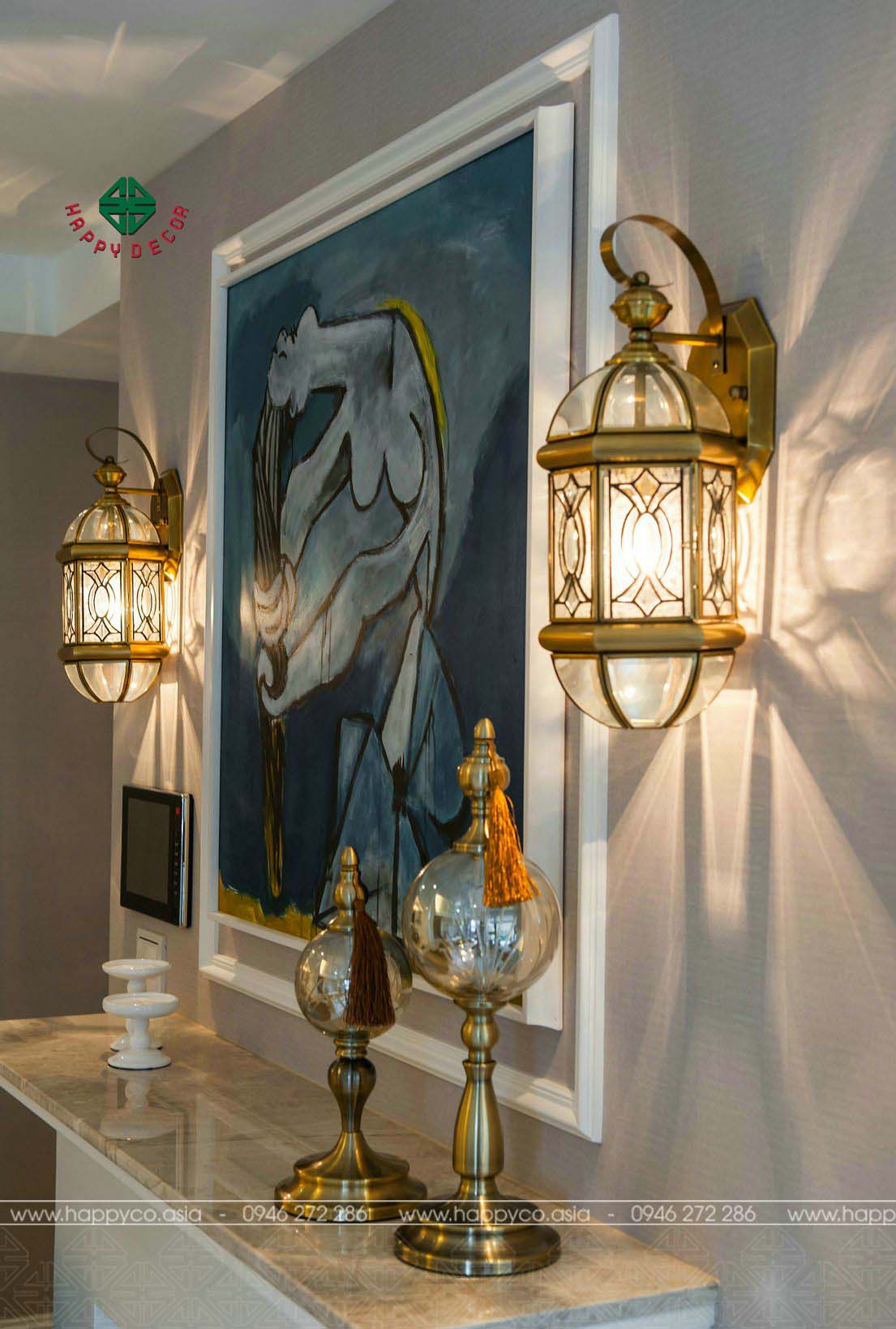 trang-tri-tuong-phong-khach-happyco