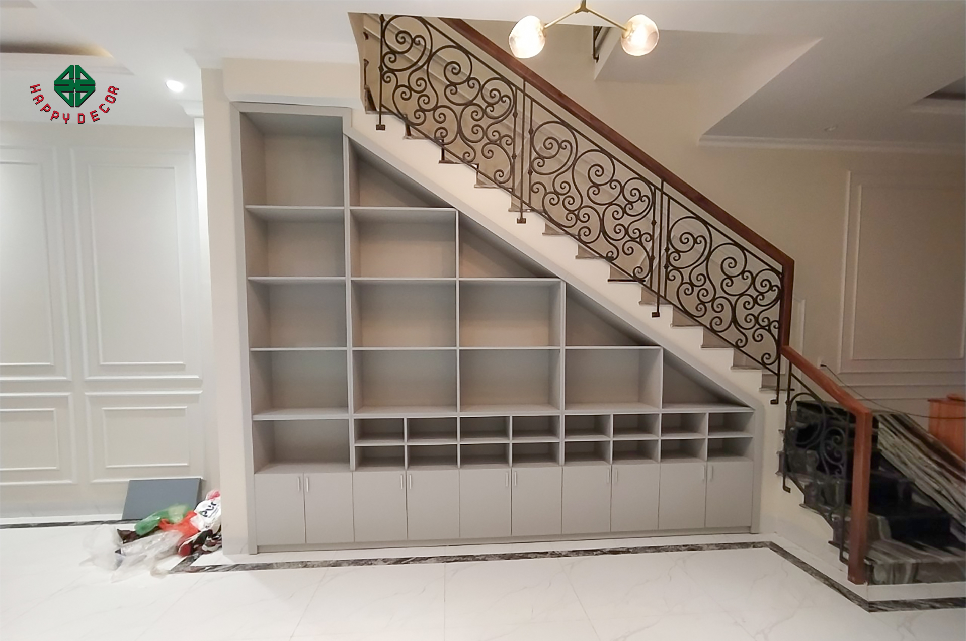 mẫu cầu thang gỗ công nghiệp tinh tế bắt mắt