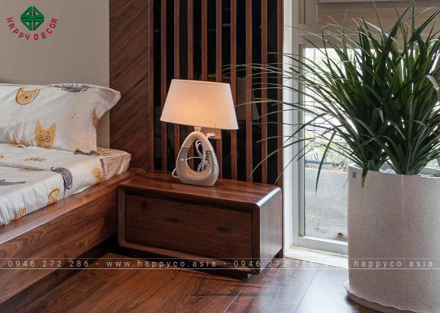 Tủ đầu giường hình chữ nhật bằng gỗ óc chó rất tiện nghi