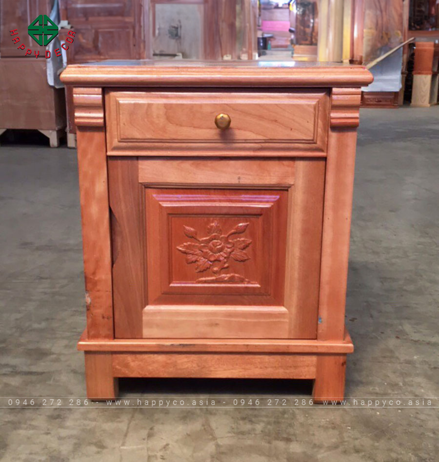 Tủ đơn giản bằng gỗ đào