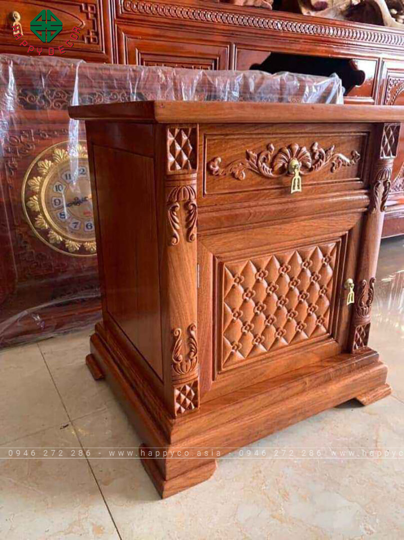 Bàn đầu giường gỗ trầm hương