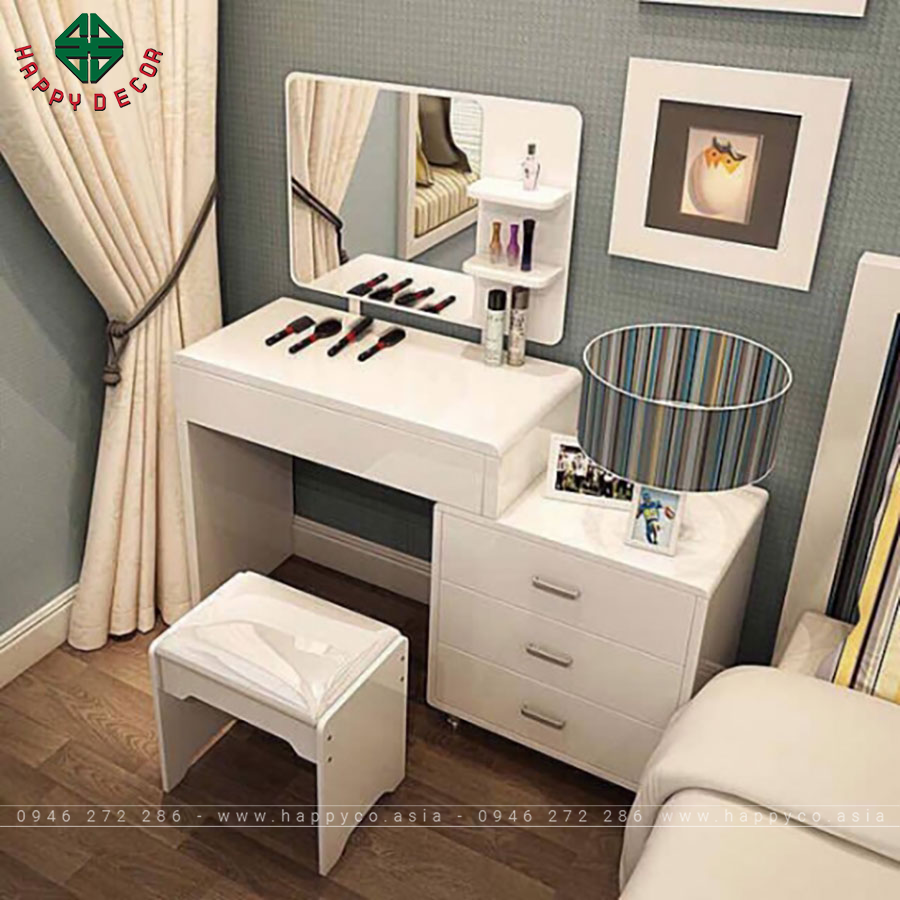 Tủ đầu giường kết hợp với bàn trang điểm rất đẹp