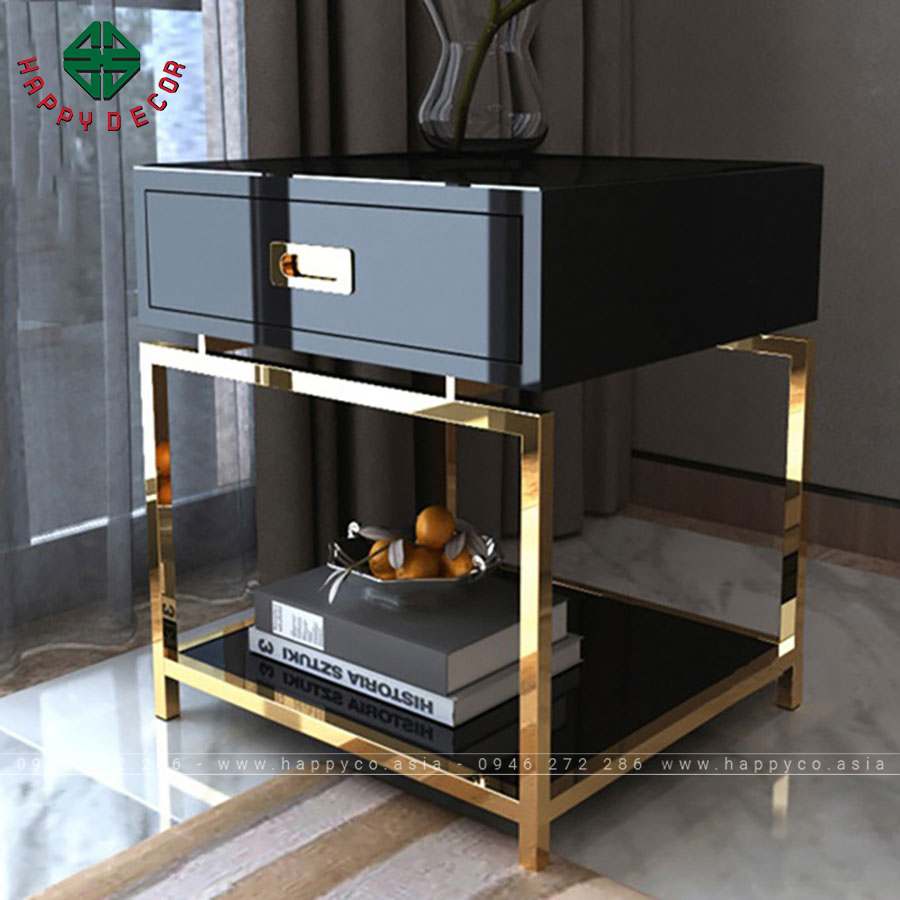 Tủ đầu giường được làm bằng kim loại