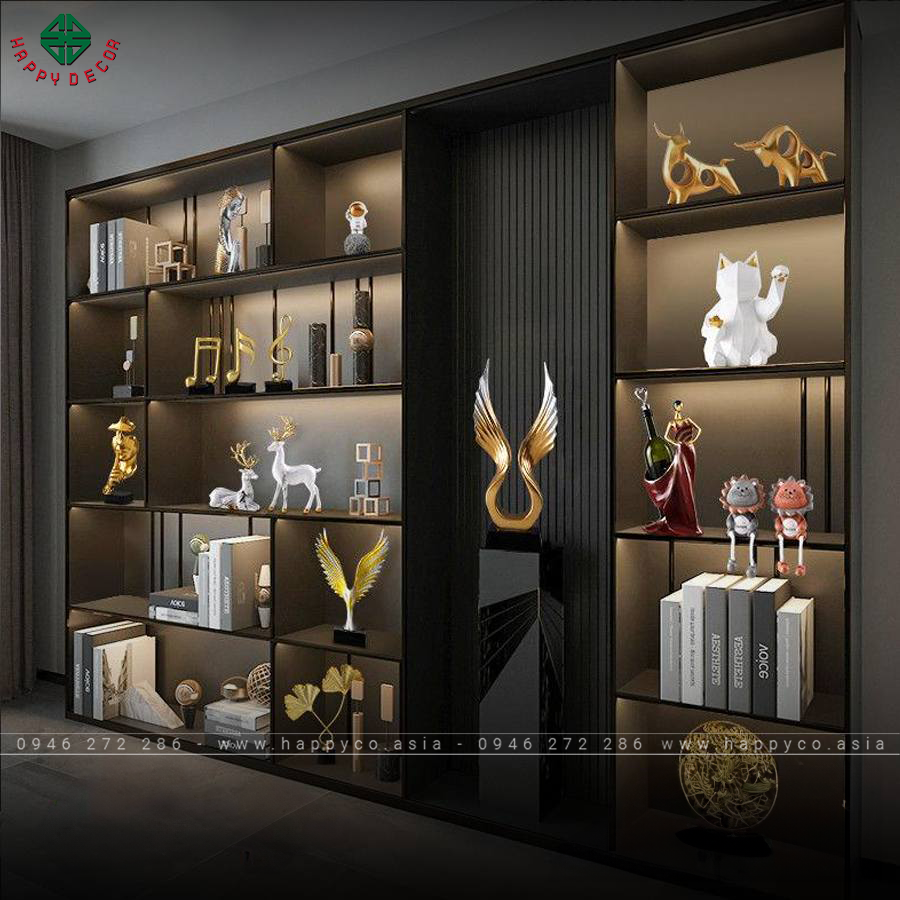 Tủ trưng bày cánh kính không chỉ giúp bảo quản sản phẩm một cách an toàn