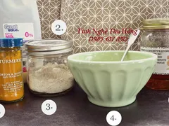 Đắp mặt nạ nghệ mật ong hết mụn vết thâm