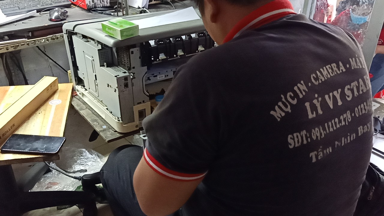 sửa máy in A3 Canon LBP 861086208630 in bị lem, chấm đen tận nơi
