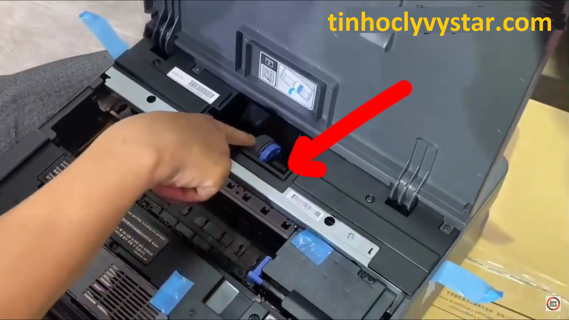 Sửa máy in Epson L18050 không kéo giấy Cơ kéo giấy máy in Epson L18050