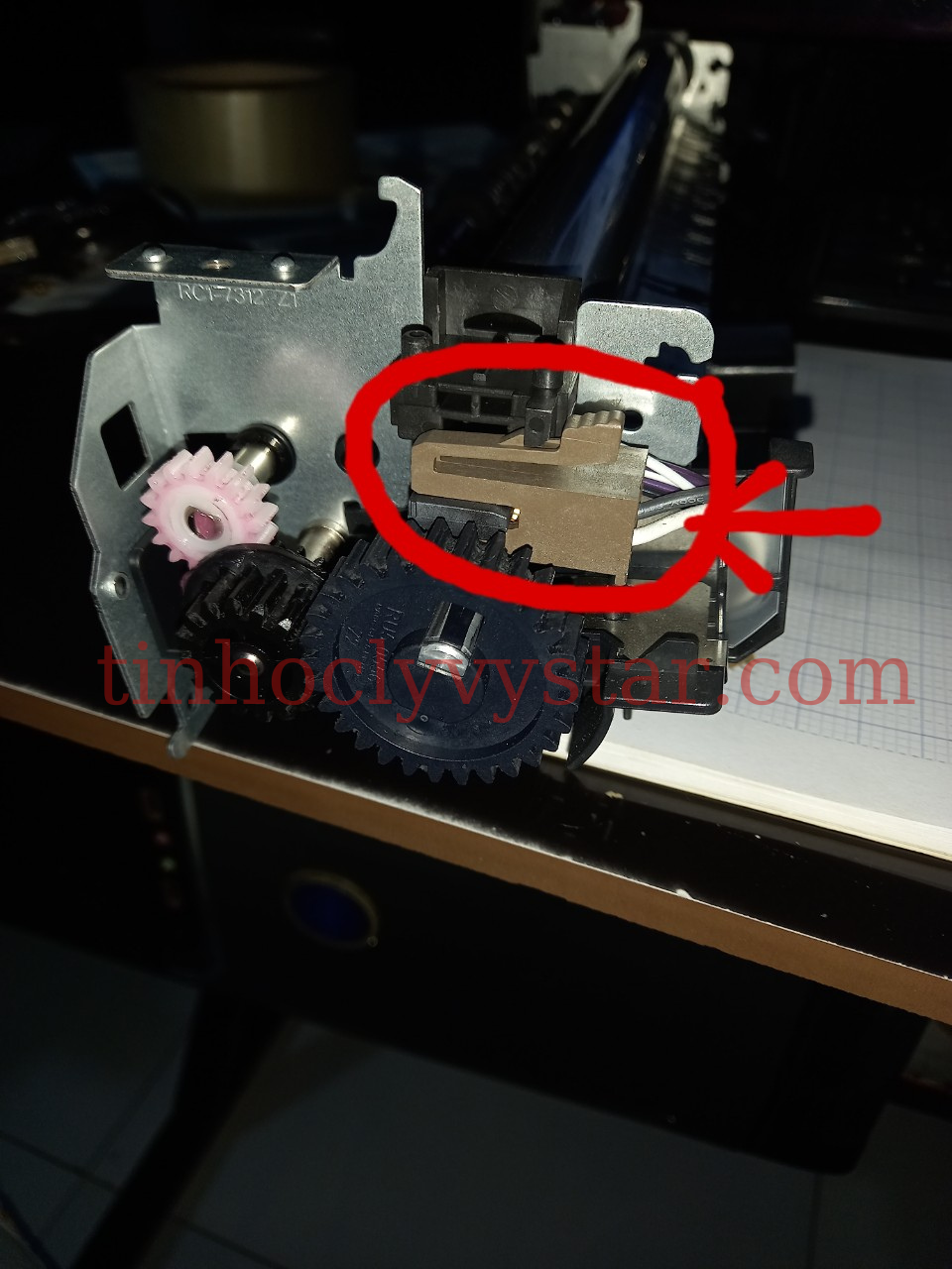 sửa máy in HP Báo lỗi Fuser Error cần kiểm tra kĩ cá rắc kết nối điện của cụm sấy