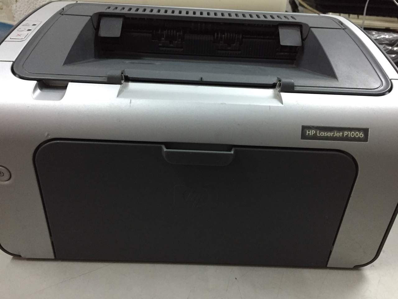 Máy in HP 1006 cũ giá rẻ máy in HP 1006 cũ giá rẻ.