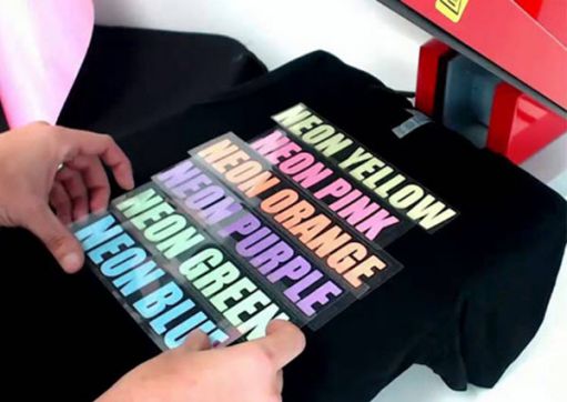 Hướng dẫn in chuyển nhiệt lên áo thun Chọn màu áo phù hợp