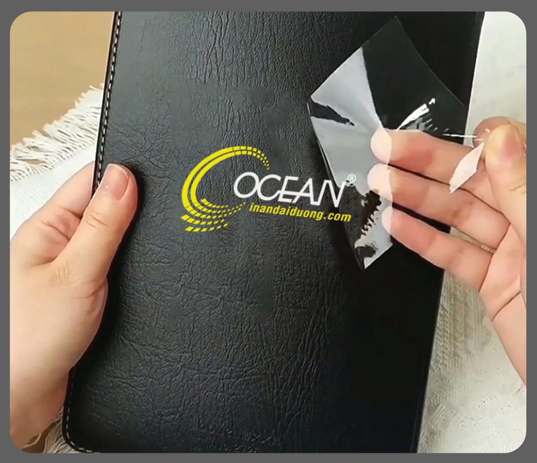 Công nghệ in UV DTF là gì? Công nghệ in UV DTF cung cấp khả năng áp dụng trên loạt chất nền