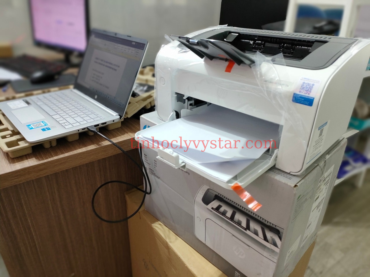 Máy in chính hãng tại Vũng Tàu Máy in HP M12w có thiết kế trang nhã, hiện đại